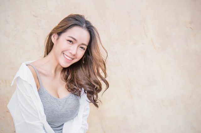 好意をはっきり伝えられ少し引いてしまう女性